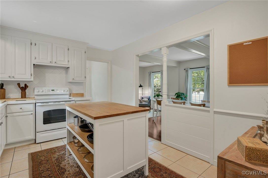 10215 Windbluff Drive, Henrico County, VA 23238