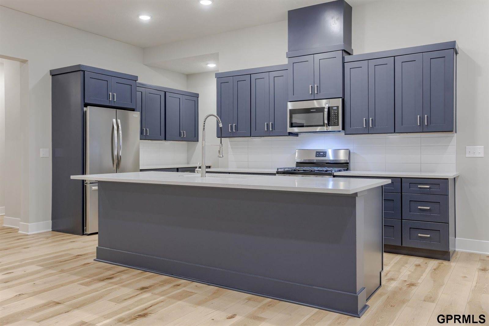 10014 South 180 Avenue Circle, Omaha, NE 68136