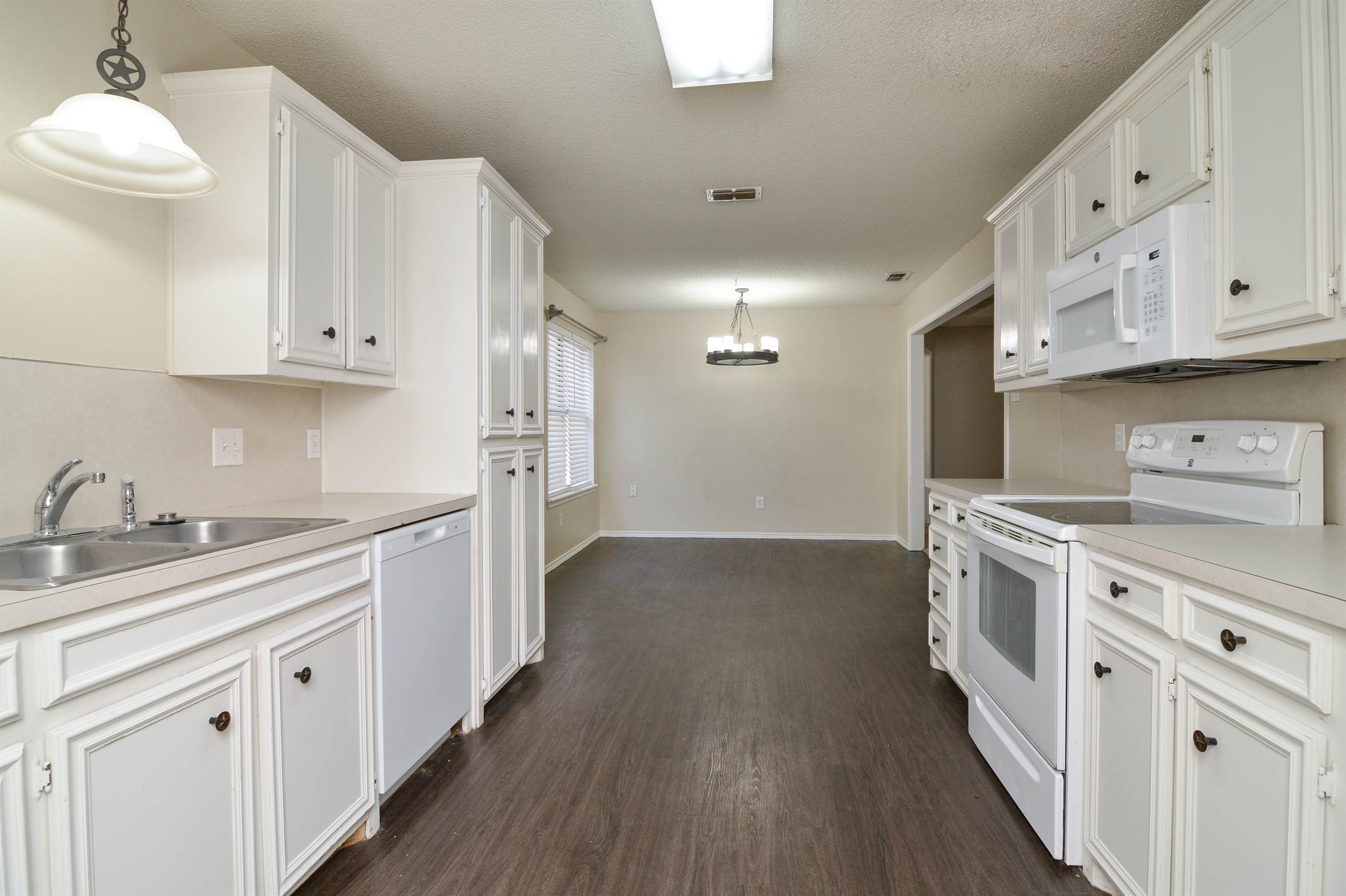 2110 95th Street, Lubbock, TX 79423