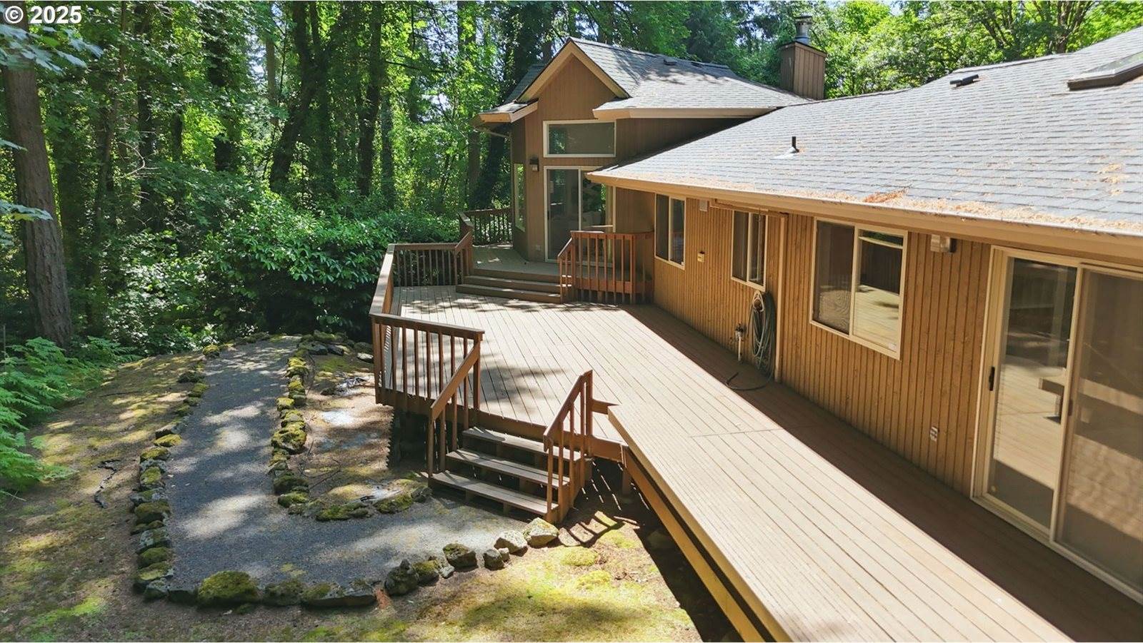 12028 SW Lesser Rd, Portland, OR 97219