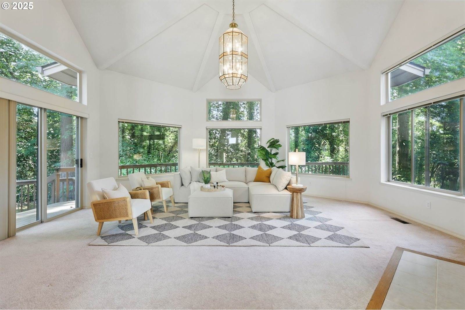 12028 SW Lesser Rd, Portland, OR 97219