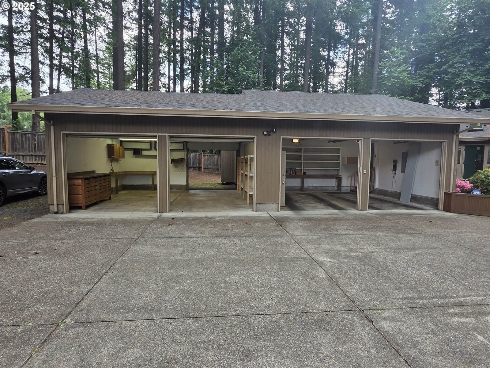 12028 SW Lesser Rd, Portland, OR 97219