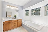 12028 SW Lesser Rd, Portland, OR 97219