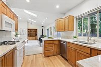 12028 SW Lesser Rd, Portland, OR 97219