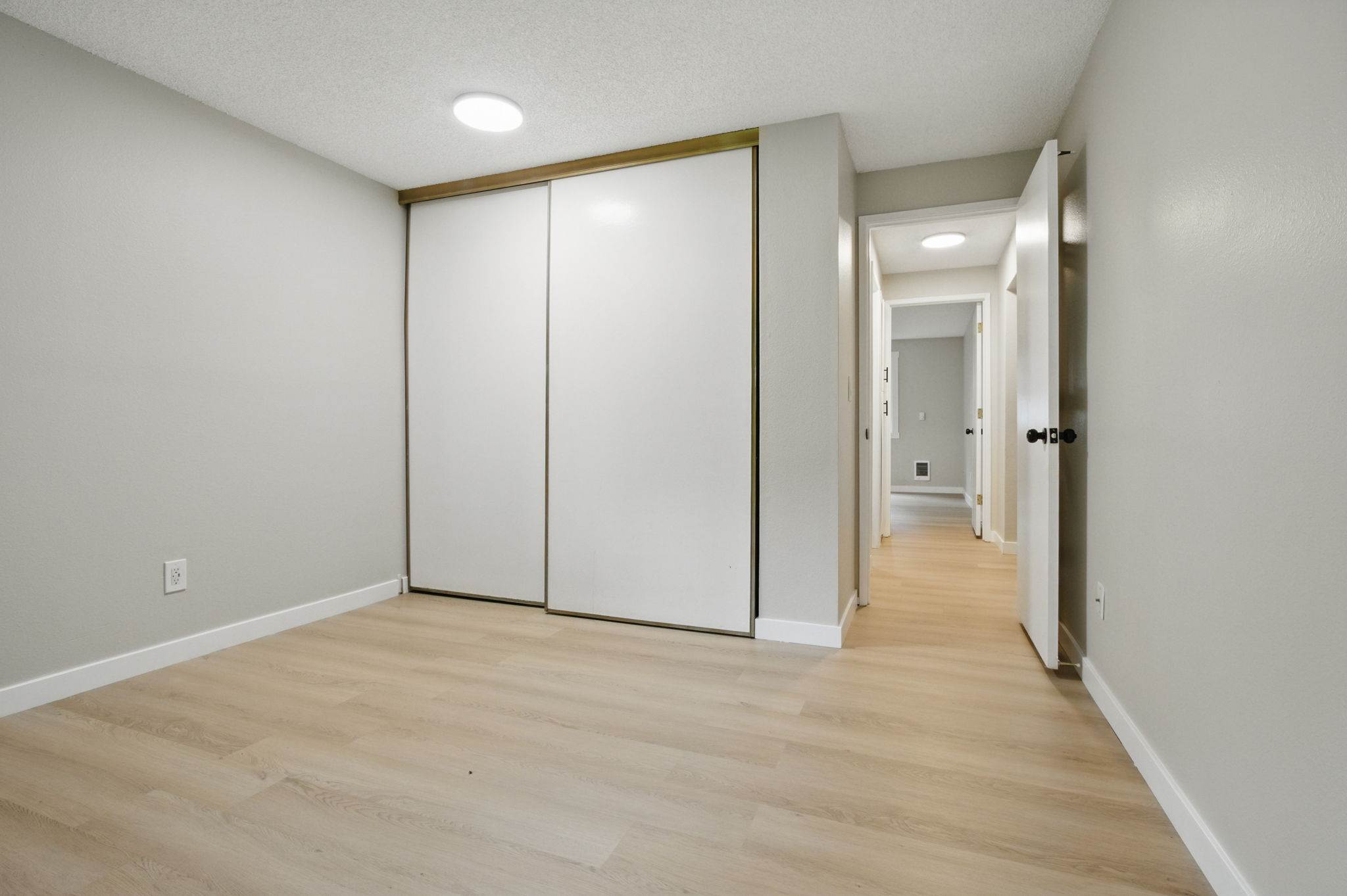 12620 NW Barnes Rd #4, Portland, OR 97229