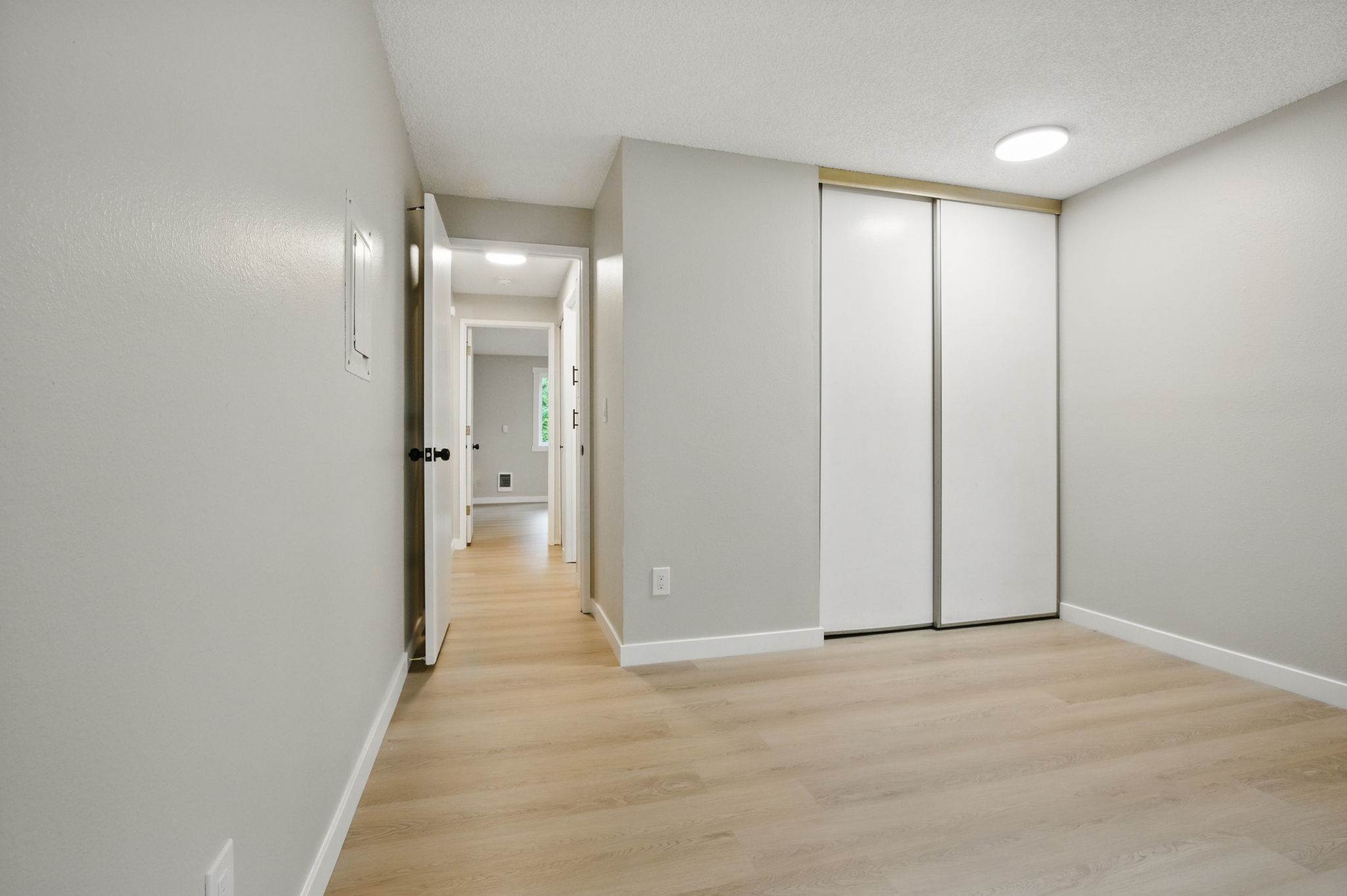 12620 NW Barnes Rd #4, Portland, OR 97229