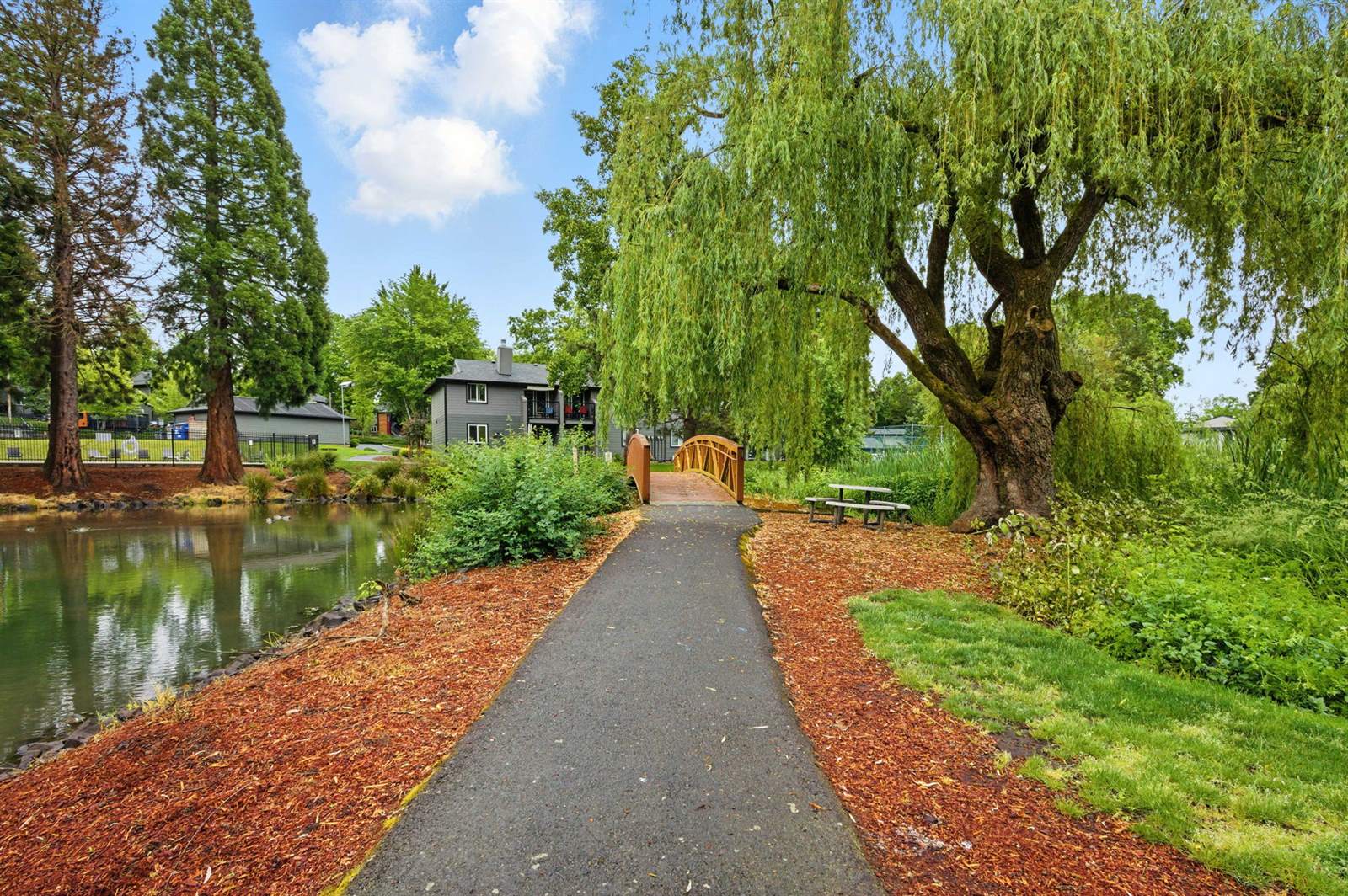 12620 NW Barnes Rd #4, Portland, OR 97229