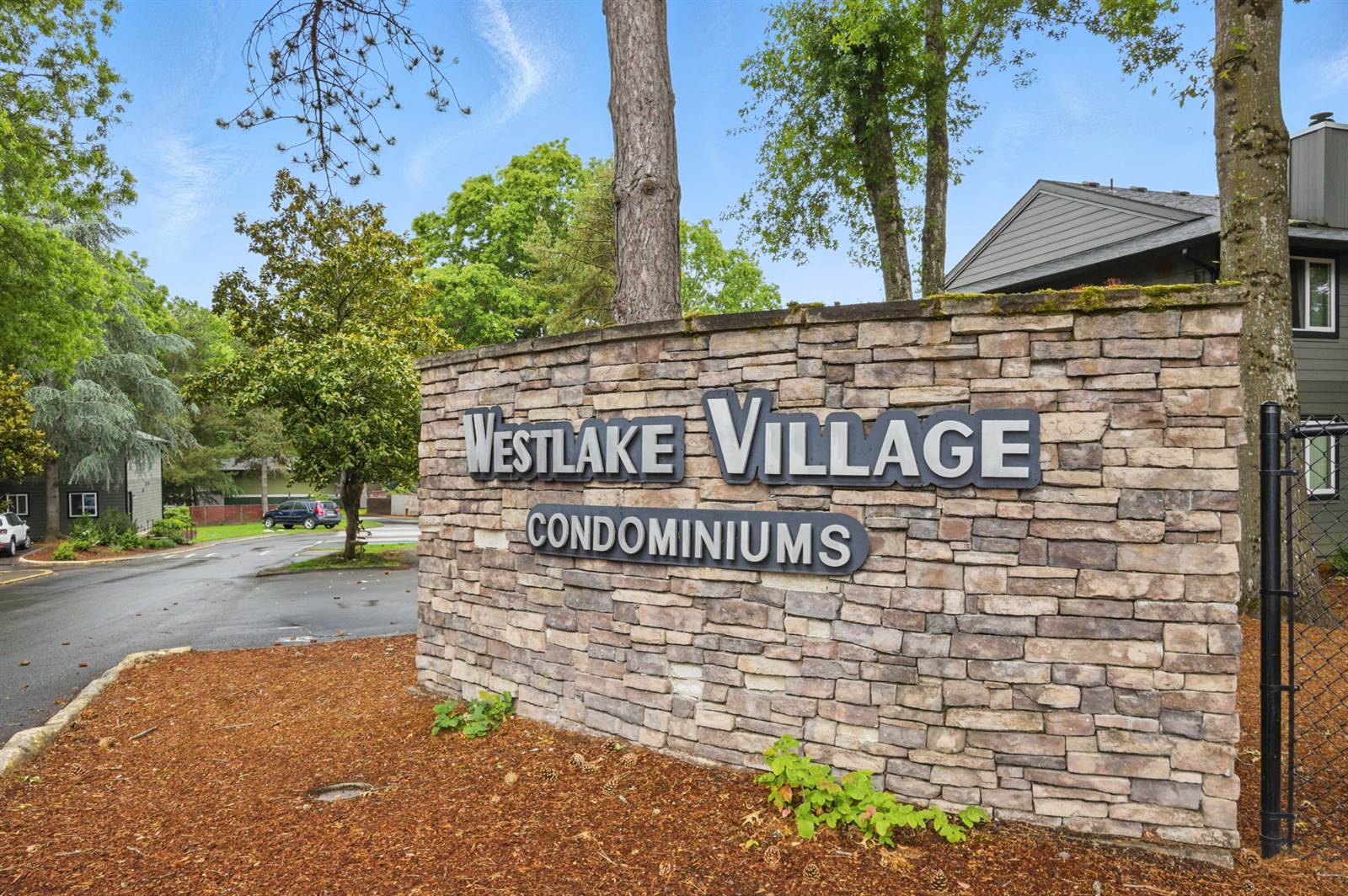 12620 NW Barnes Rd #4, Portland, OR 97229