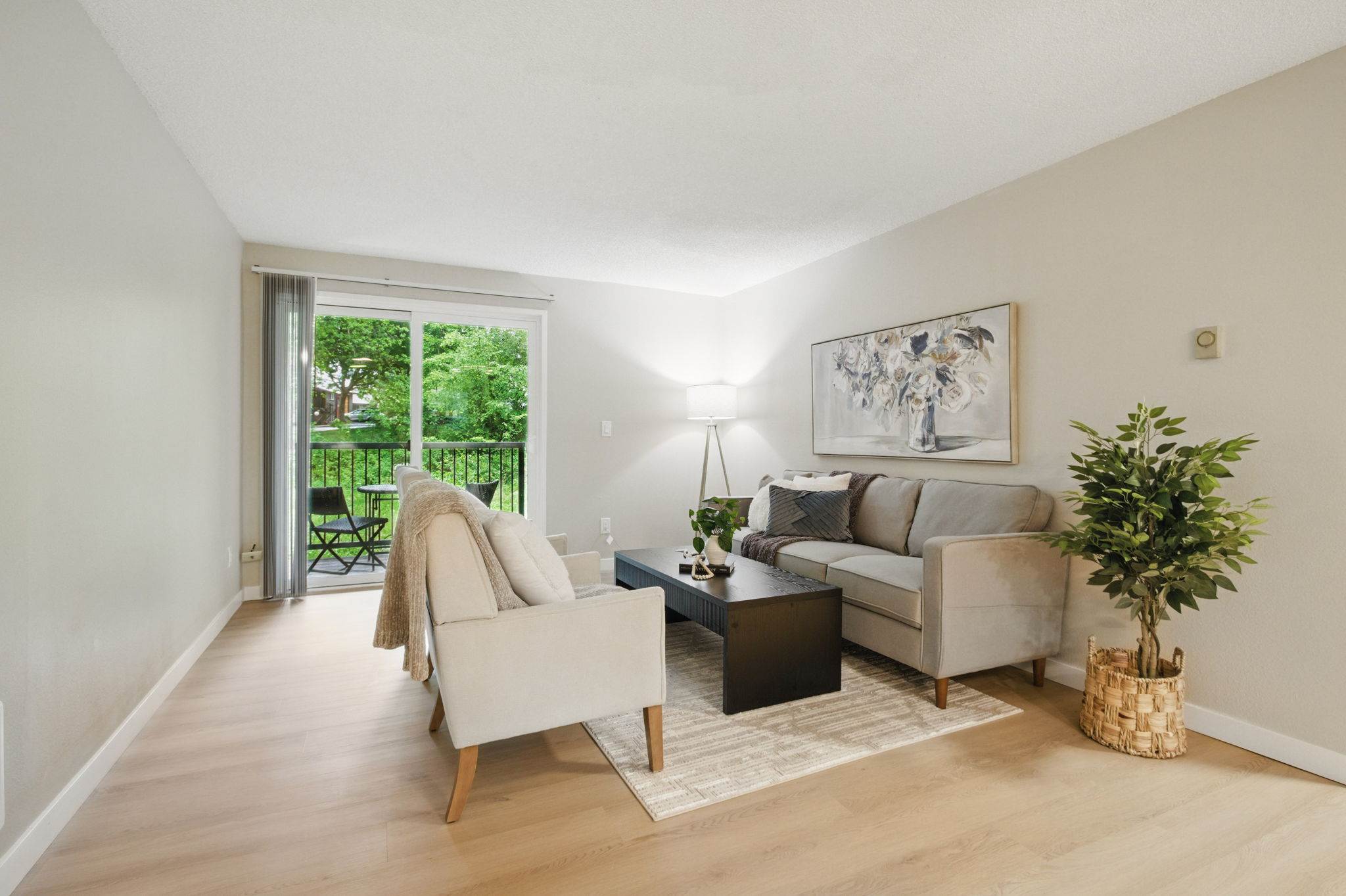 12620 NW Barnes Rd #4, Portland, OR 97229