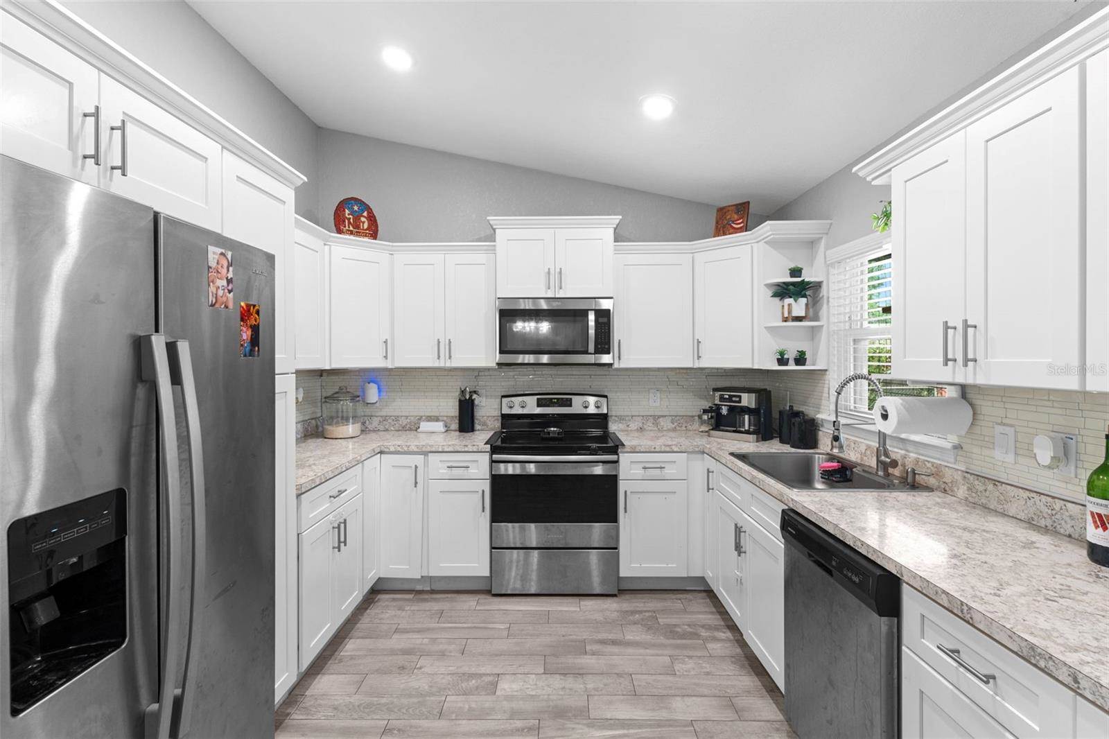 122 Seville Road, Auburndale, FL 33823