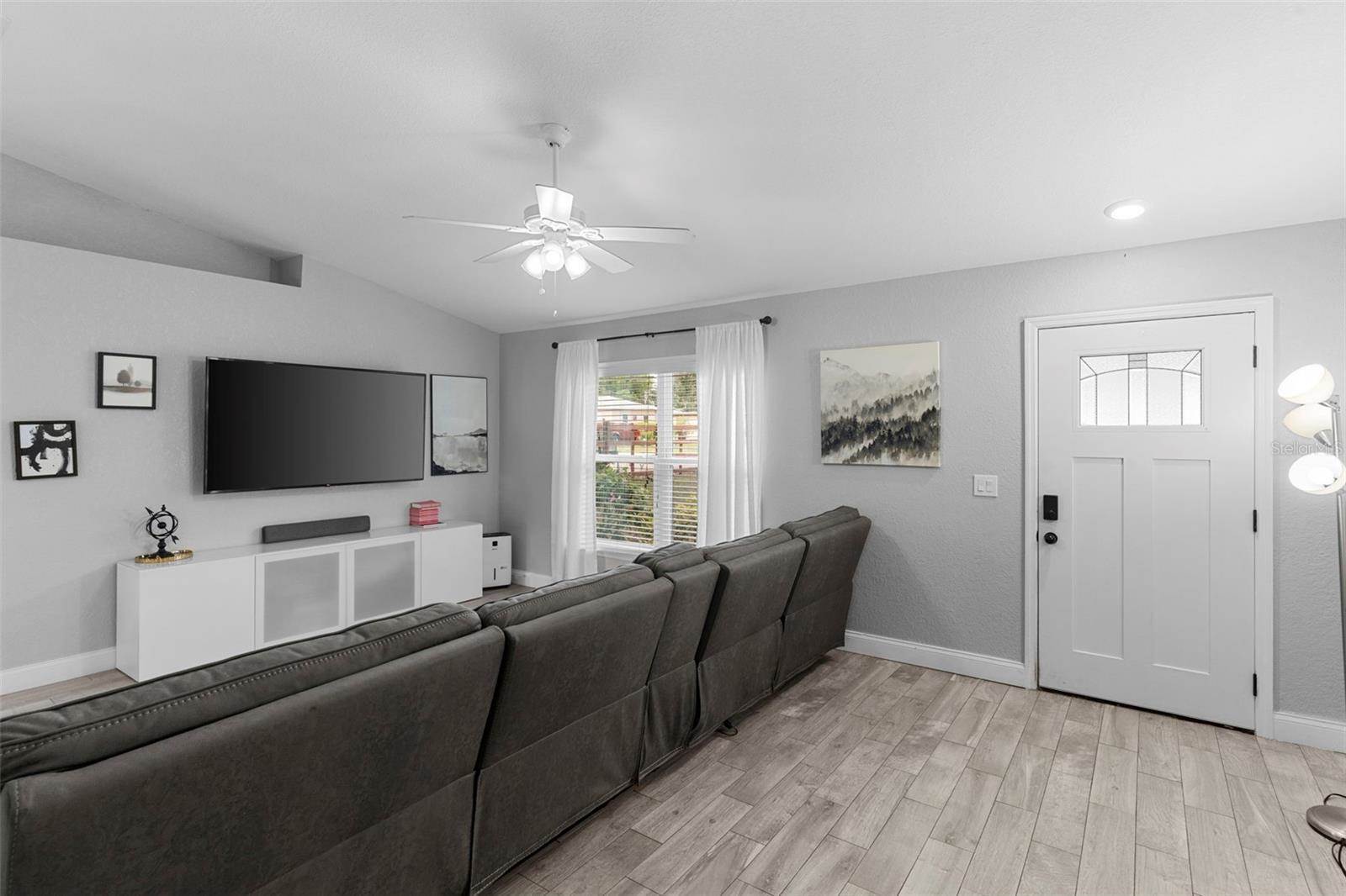 122 Seville Road, Auburndale, FL 33823