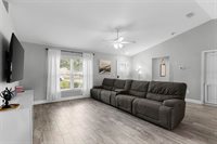 122 Seville Road, Auburndale, FL 33823