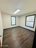 1926 South Main Street, Carthage, MO 64836