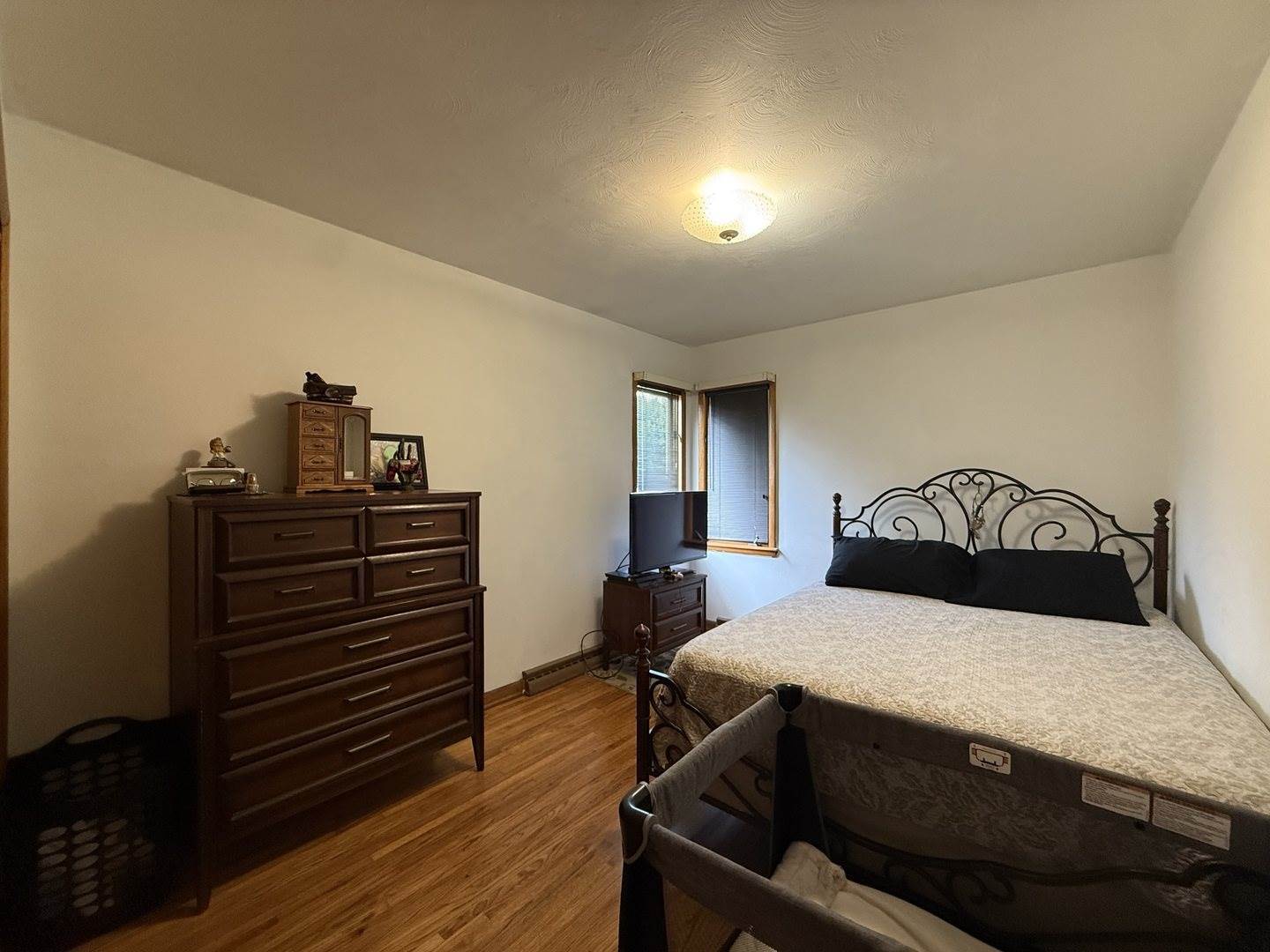 612 South 1st Avenue, Forreston, IL 61030