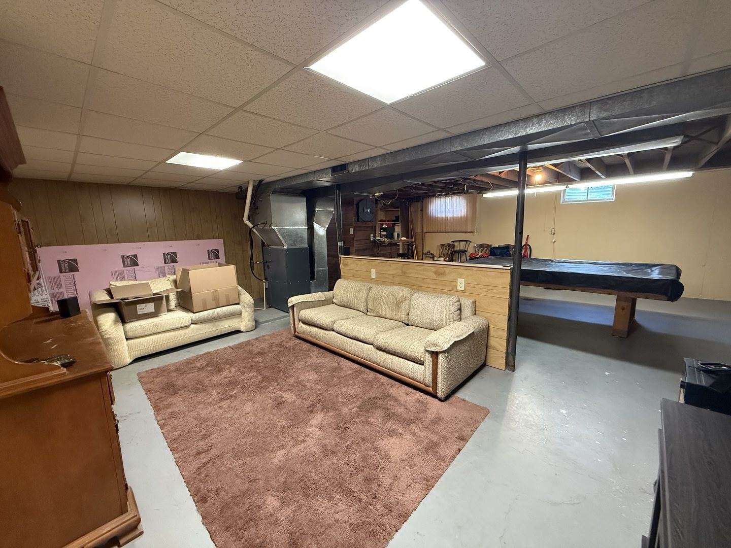 612 South 1st Avenue, Forreston, IL 61030