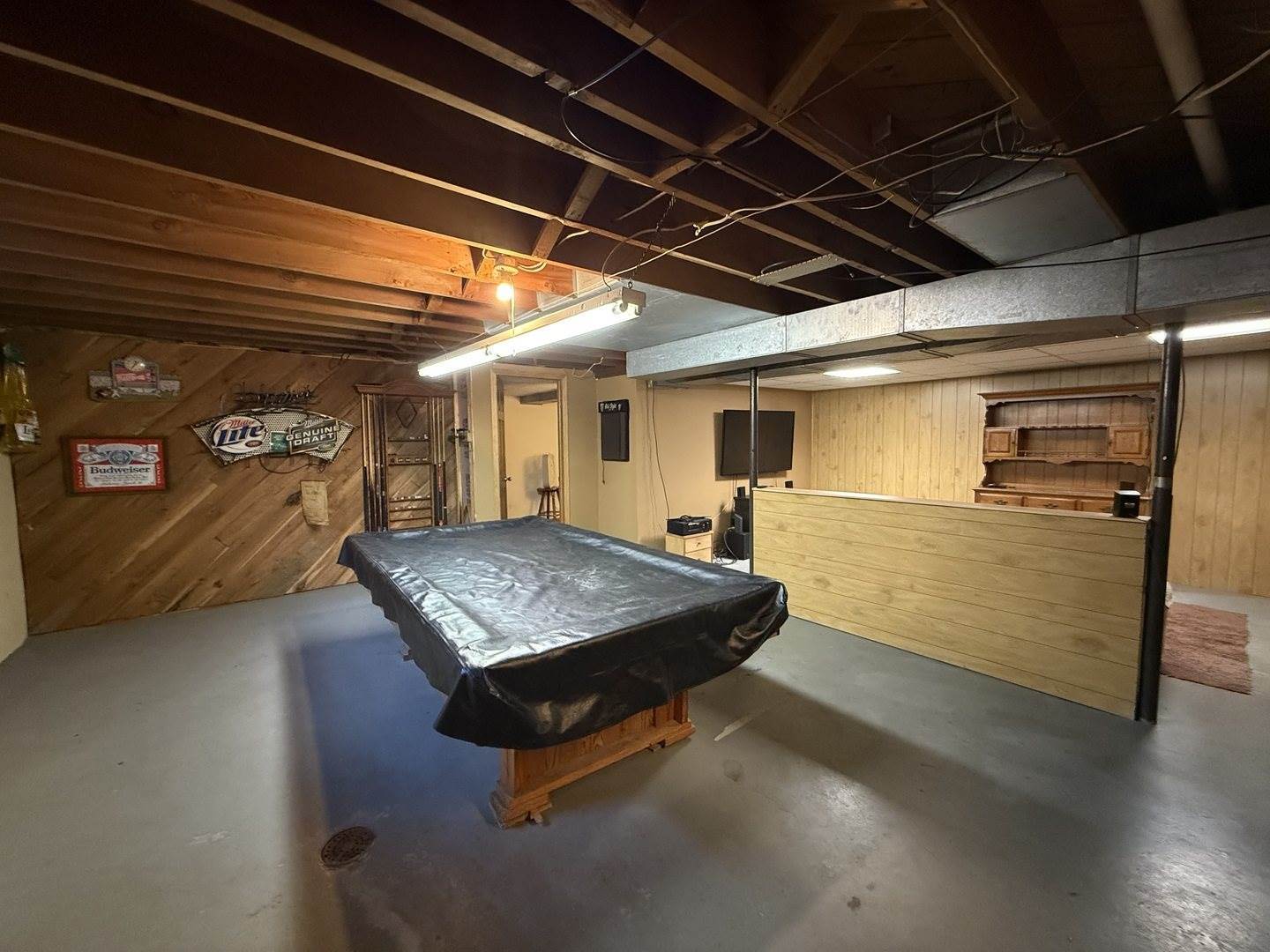 612 South 1st Avenue, Forreston, IL 61030