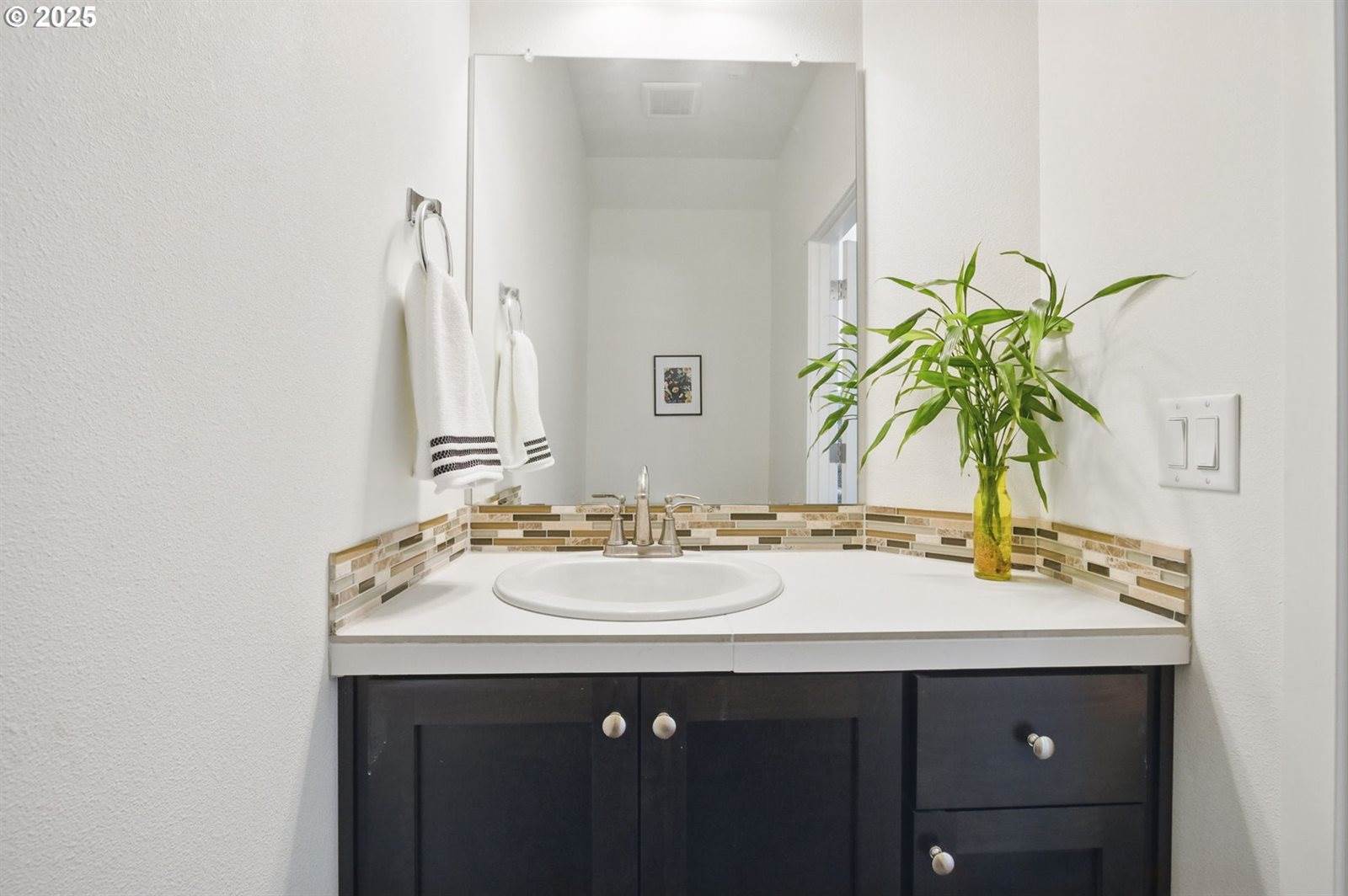 1201 North Auburn Pl, Ridgefield, WA 98642