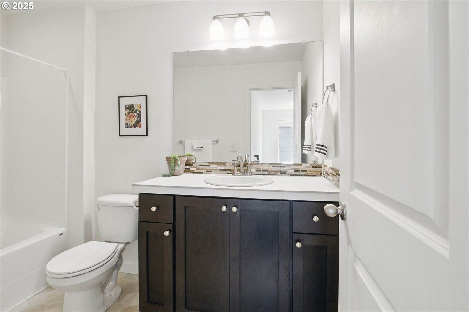 1201 North Auburn Pl, Ridgefield, WA 98642