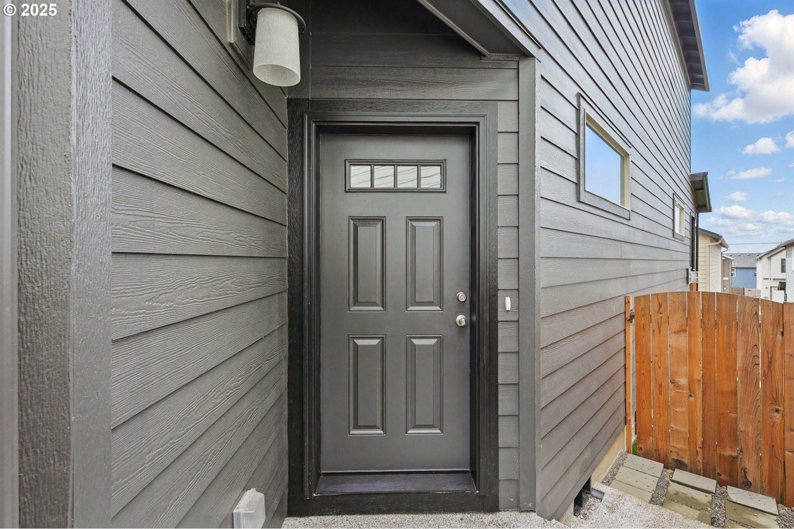 1201 North Auburn Pl, Ridgefield, WA 98642