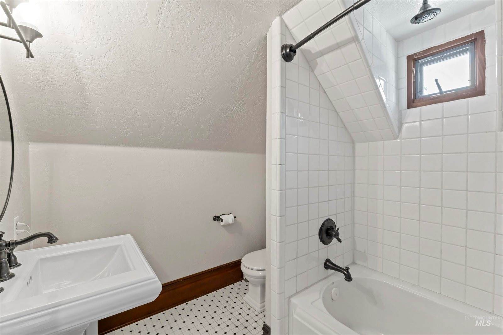 1419 N 13th St, Boise, ID 83702