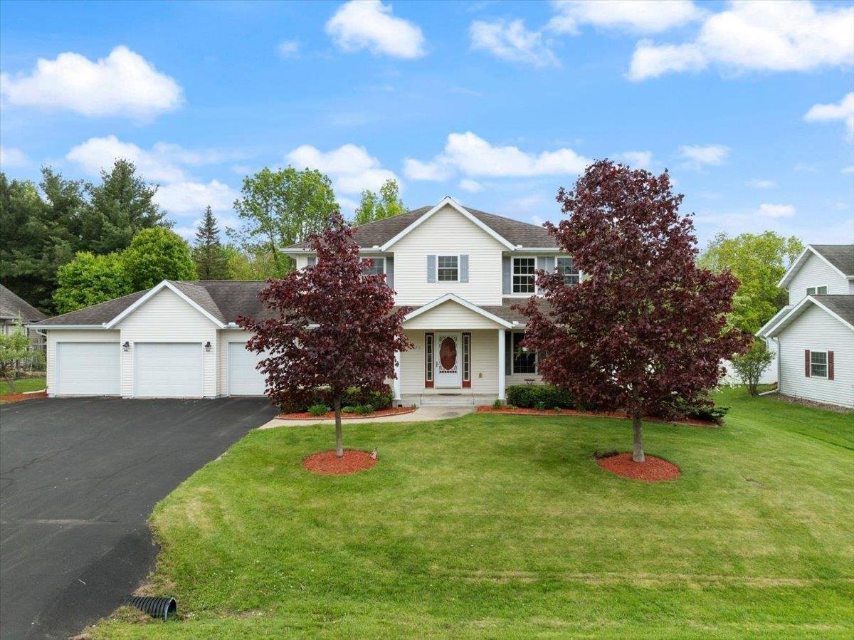 1212 W Jefferson Street, Marshfield, WI 54449