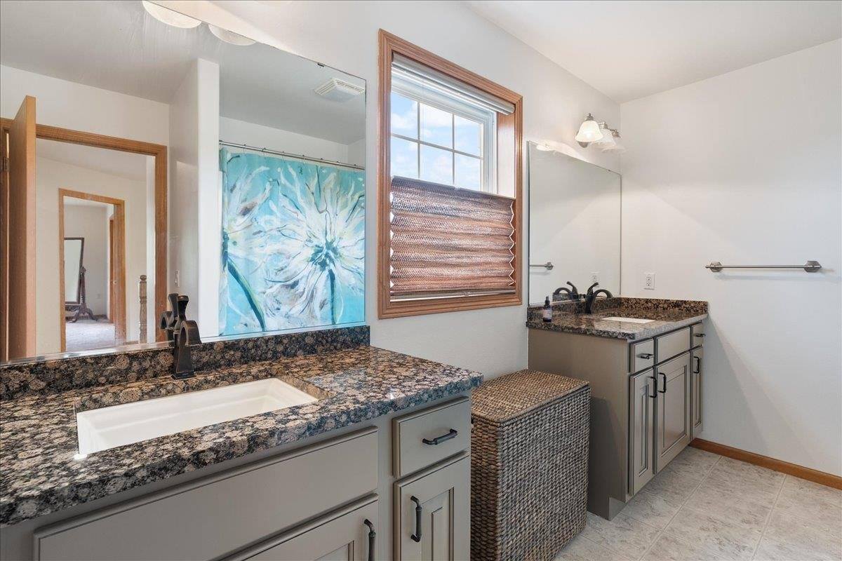 1212 W Jefferson Street, Marshfield, WI 54449