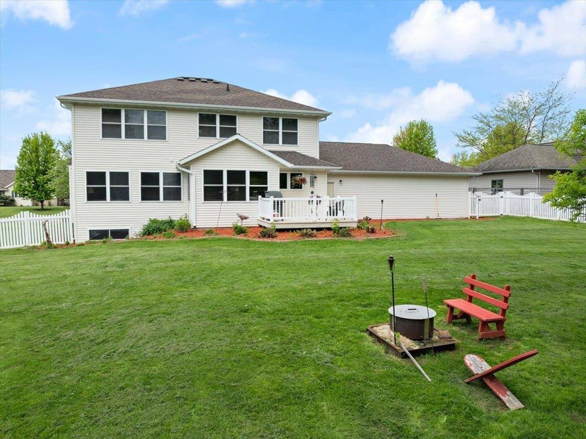 1212 W Jefferson Street, Marshfield, WI 54449