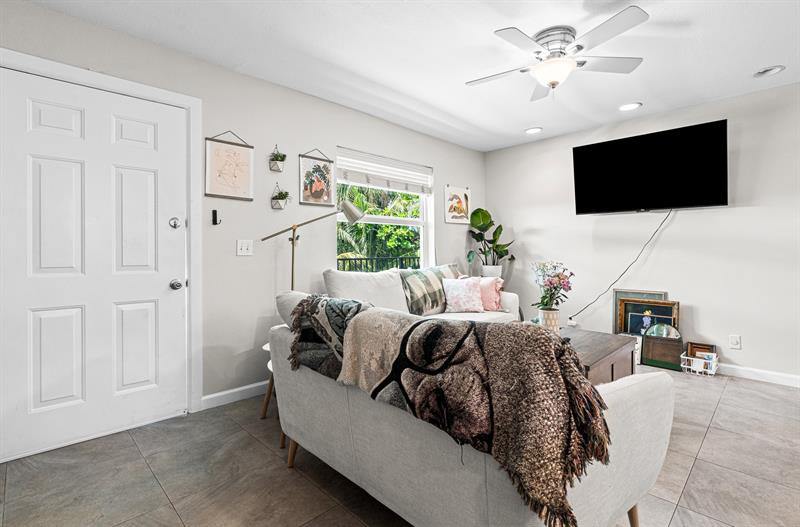 1826 N Dixie Hwy 206, Fort Lauderdale, FL 33305