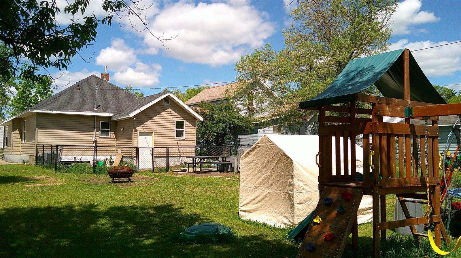 128 Dakota Avenue SE, Staples, MN 56479