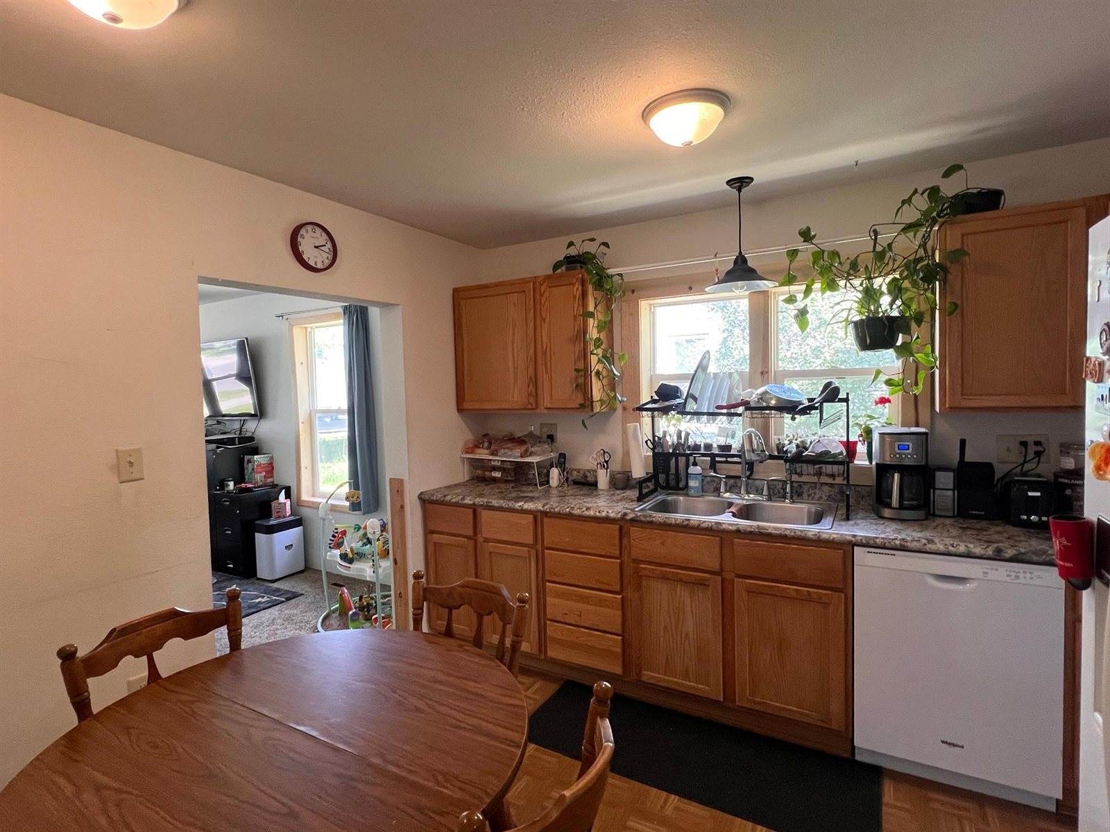 128 Dakota Avenue SE, Staples, MN 56479