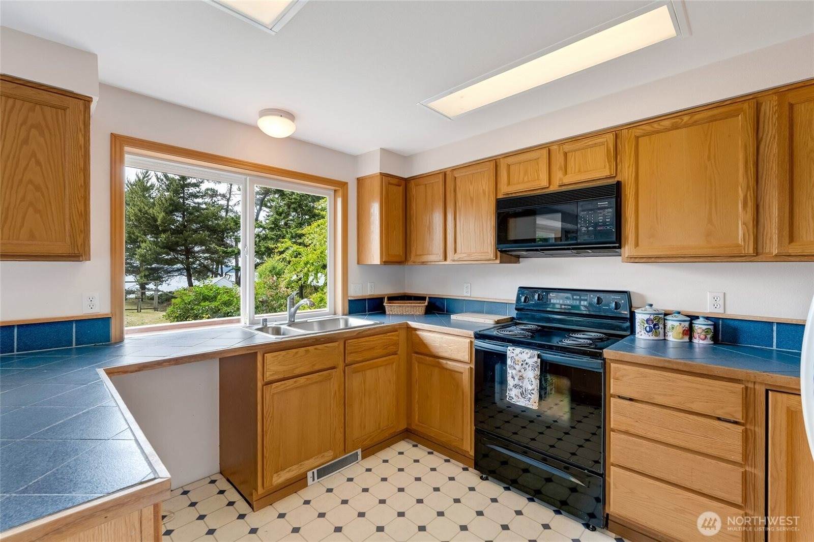 317 Eagles Roost Lane, Lopez Island, WA 98261