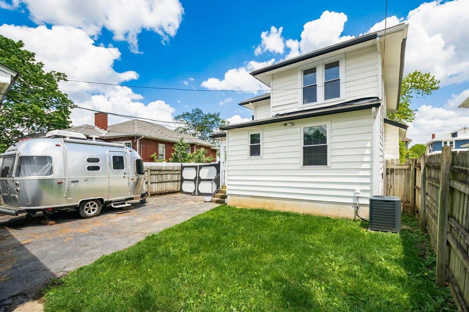 155 Guernsey Avenue, Columbus, OH 43204