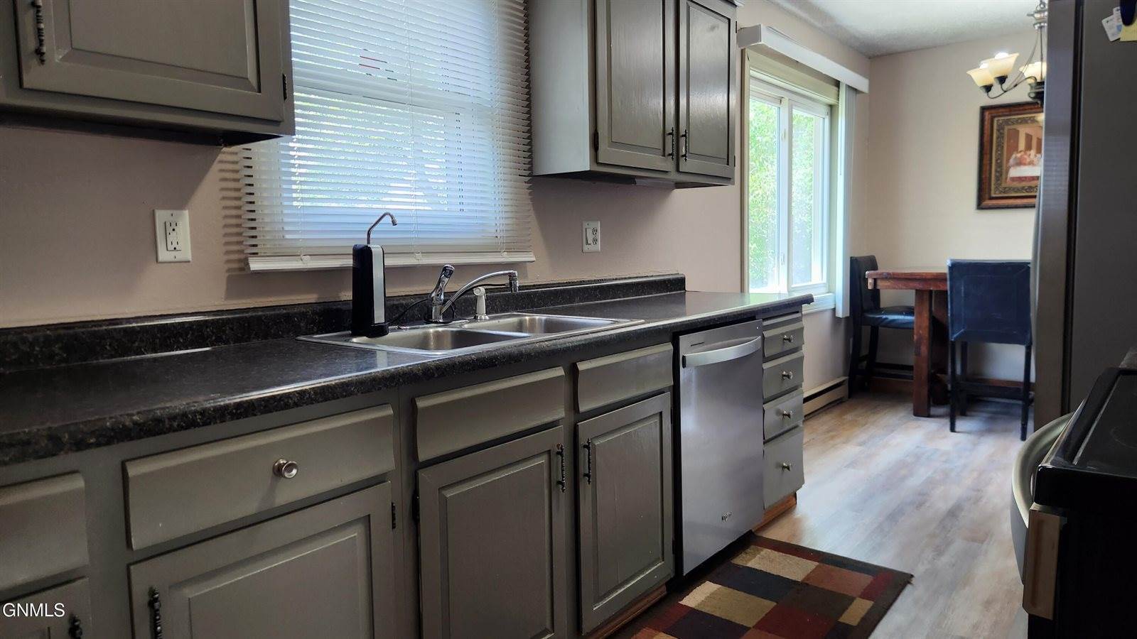 227 Lake Street, Mandan, ND 58554