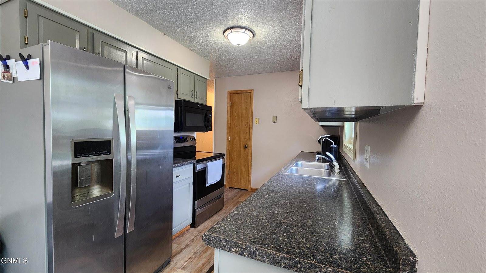 227 Lake Street, Mandan, ND 58554