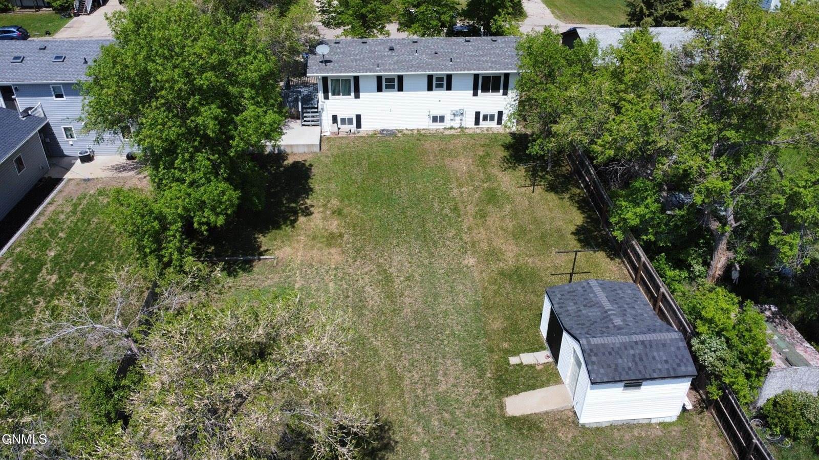 227 Lake Street, Mandan, ND 58554