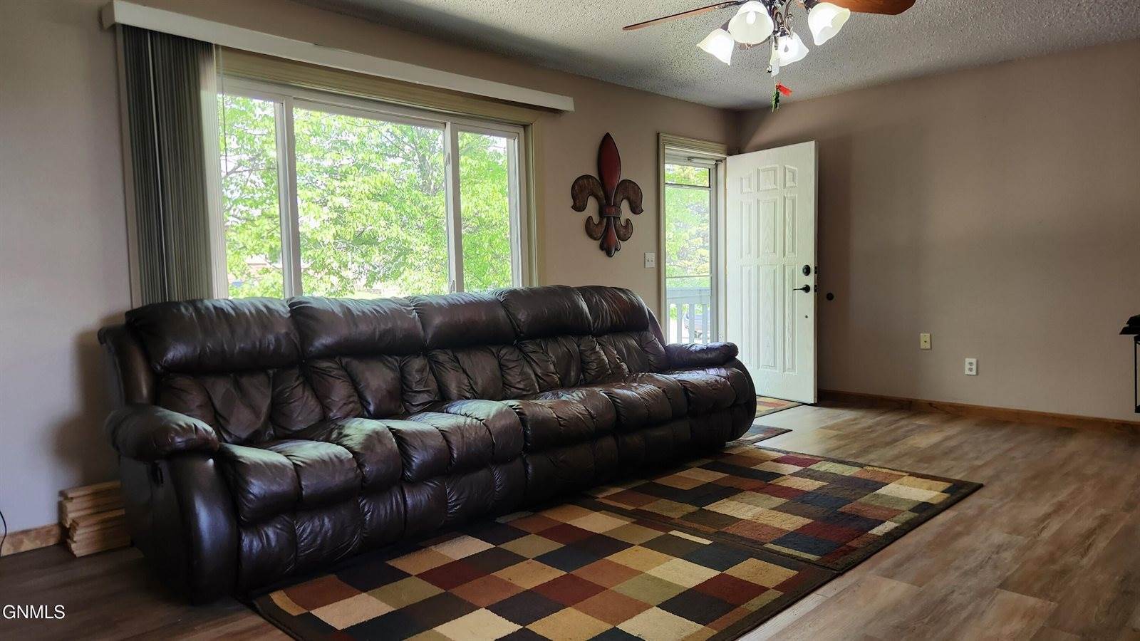 227 Lake Street, Mandan, ND 58554