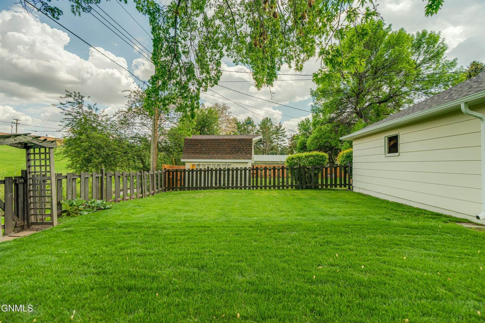 1713 Marian Drive, Bismarck, ND 58501