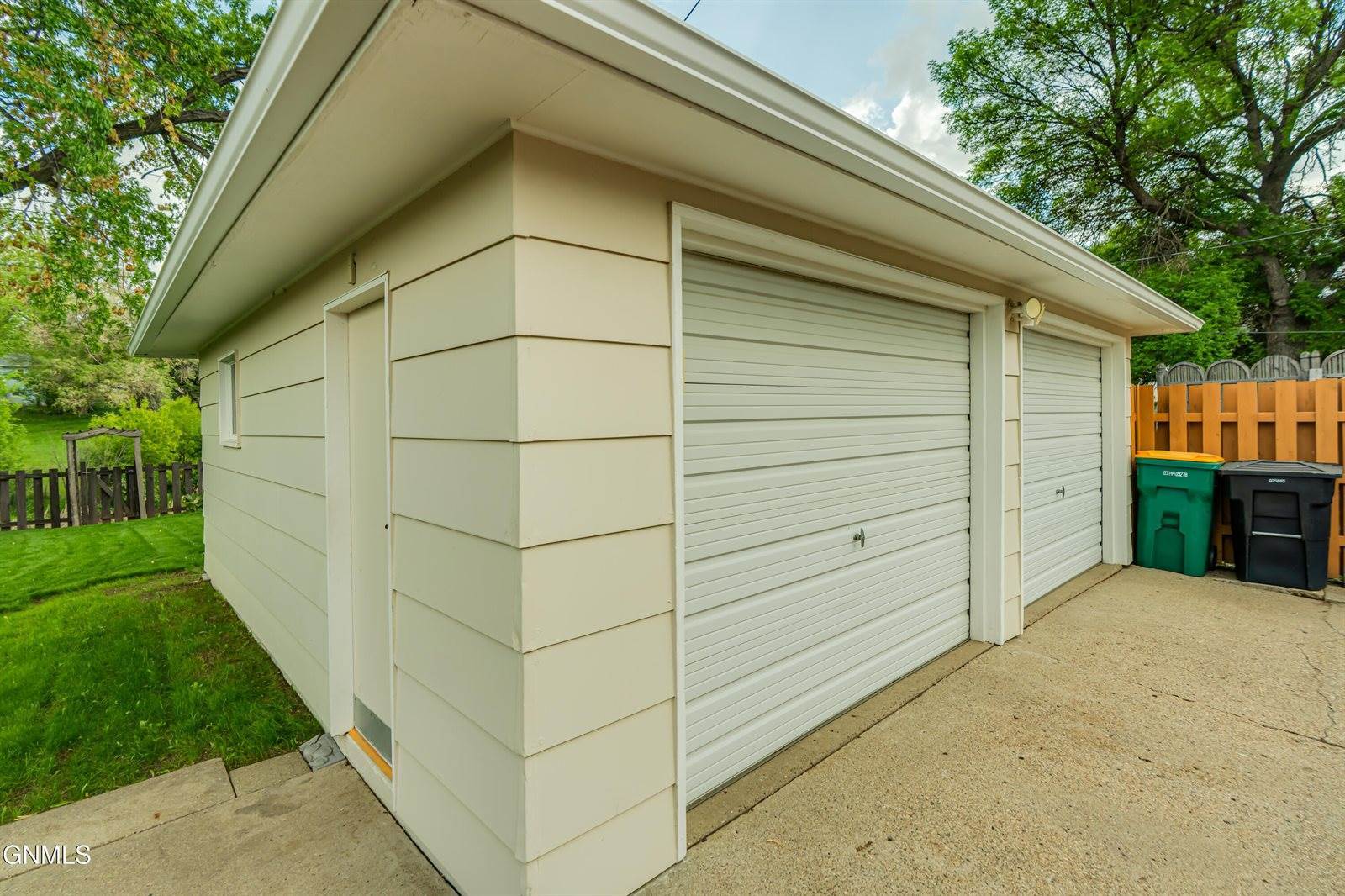 1713 Marian Drive, Bismarck, ND 58501