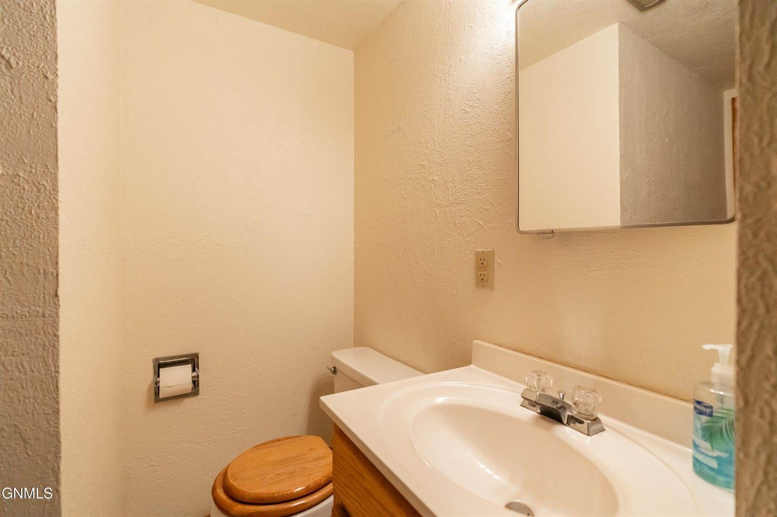 1713 Marian Drive, Bismarck, ND 58501