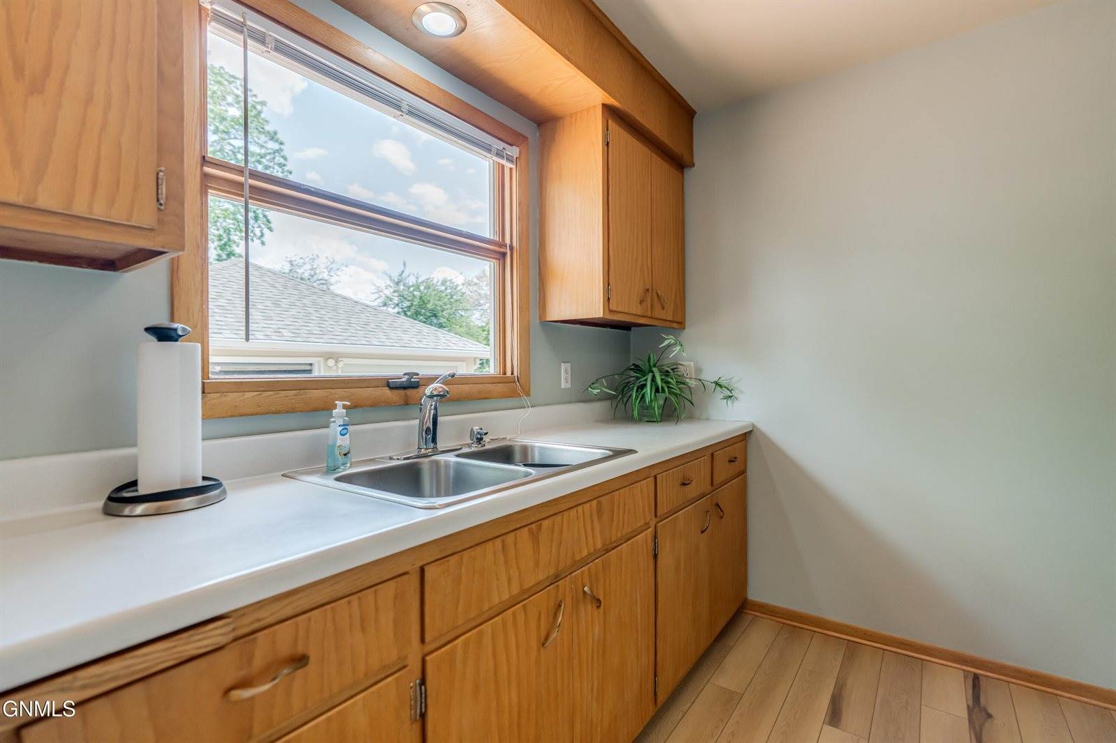 1713 Marian Drive, Bismarck, ND 58501