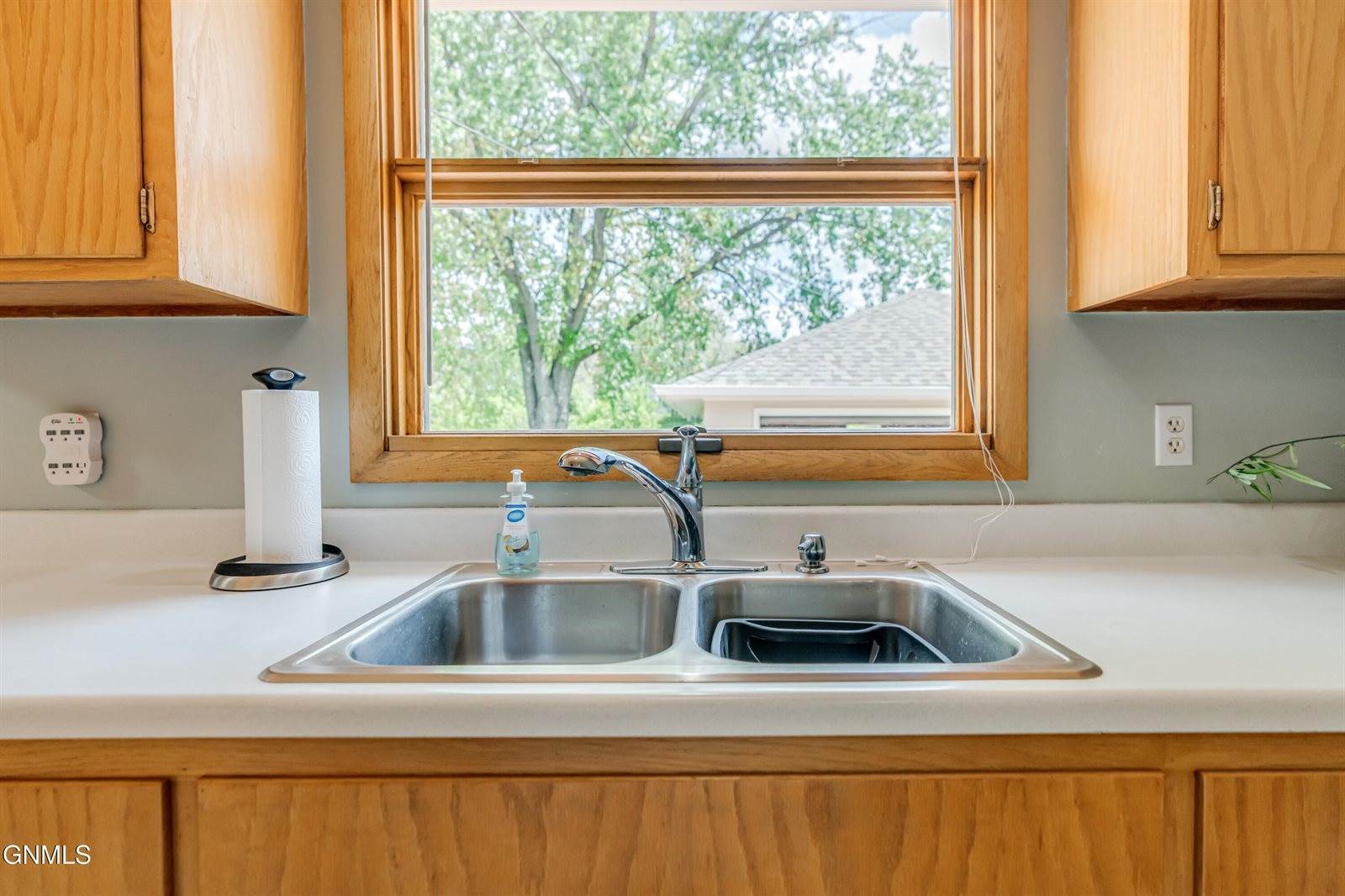 1713 Marian Drive, Bismarck, ND 58501