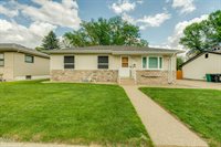 1713 Marian Drive, Bismarck, ND 58501