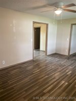 305 North 10th Street, Hartshorne, OK 74547