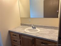 305 North 10th Street, Hartshorne, OK 74547