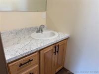 305 North 10th Street, Hartshorne, OK 74547