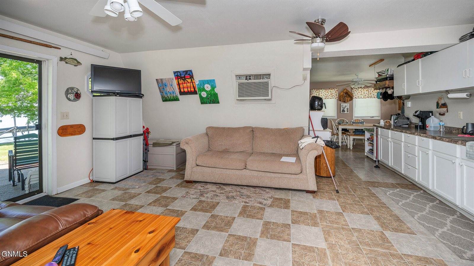 993 Lakeview Street, Dawson, ND 58428