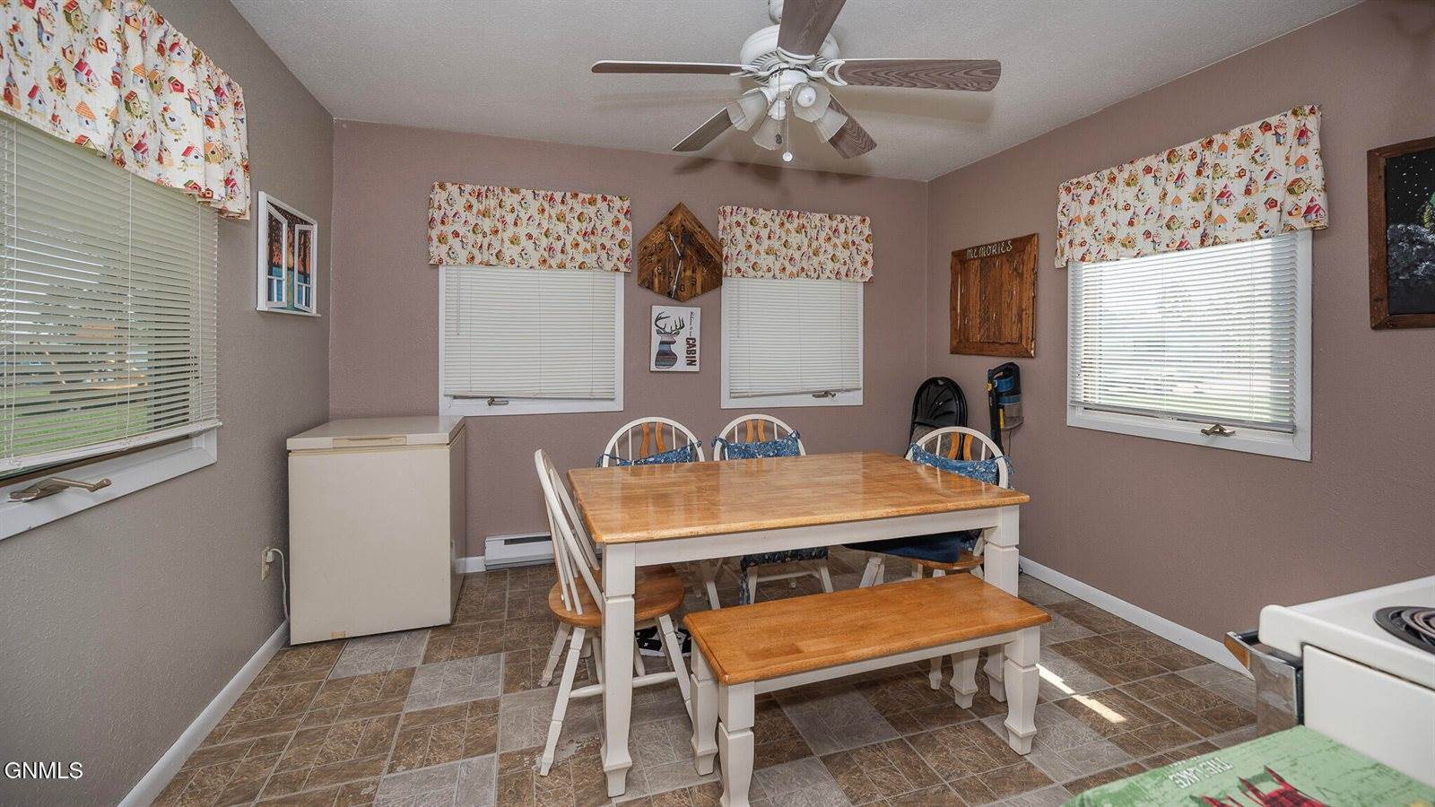 993 Lakeview Street, Dawson, ND 58428