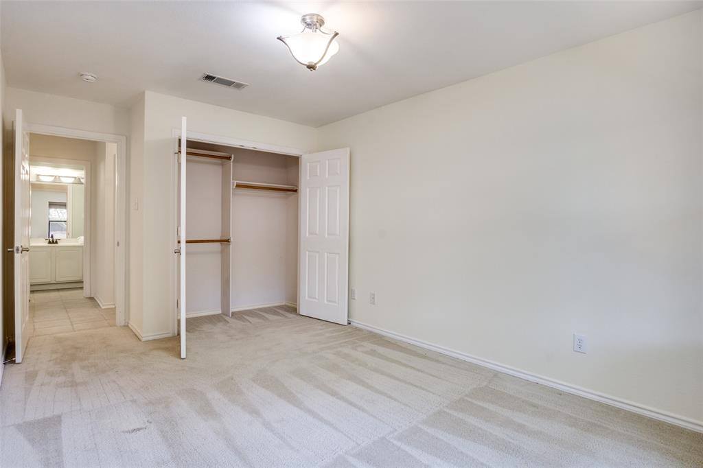 1112 Forest Creek Street, Benbrook, TX 76126