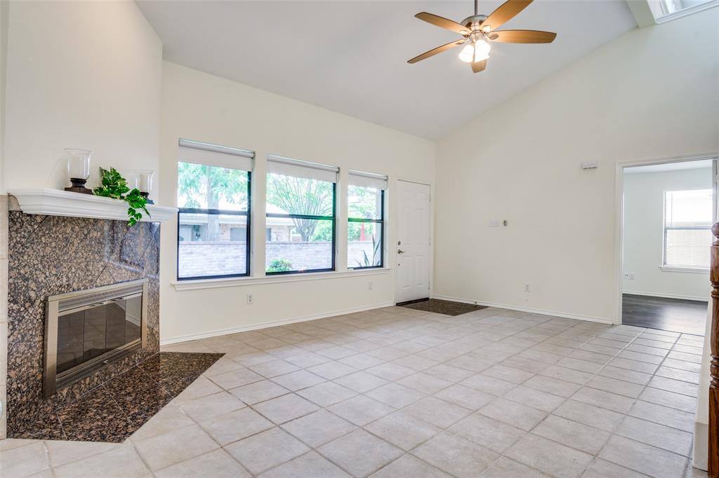 1112 Forest Creek Street, Benbrook, TX 76126