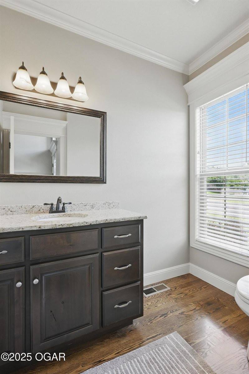 3002 Sunset Drive, Joplin, MO 64804